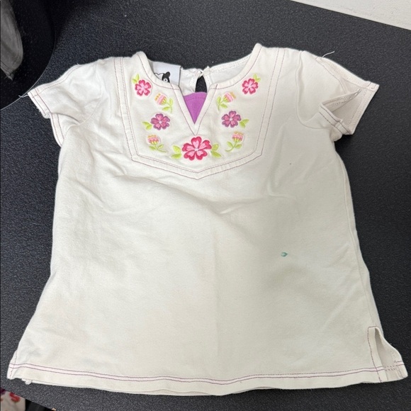 Sprockets Other - Embroidered Kids Tee - Cream and Pink vintage